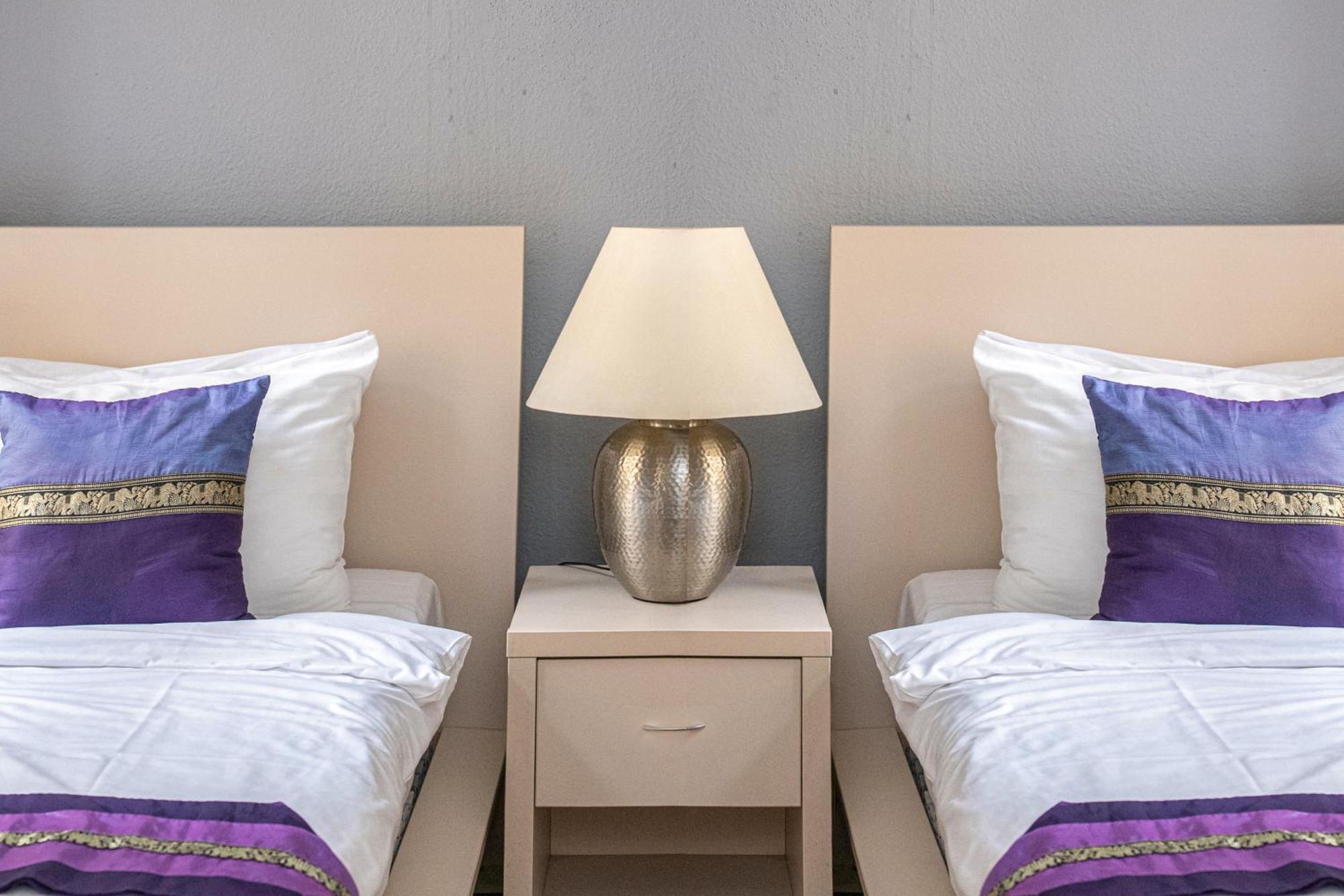Andrassy Thai Hotel Budapest Ngoại thất bức ảnh