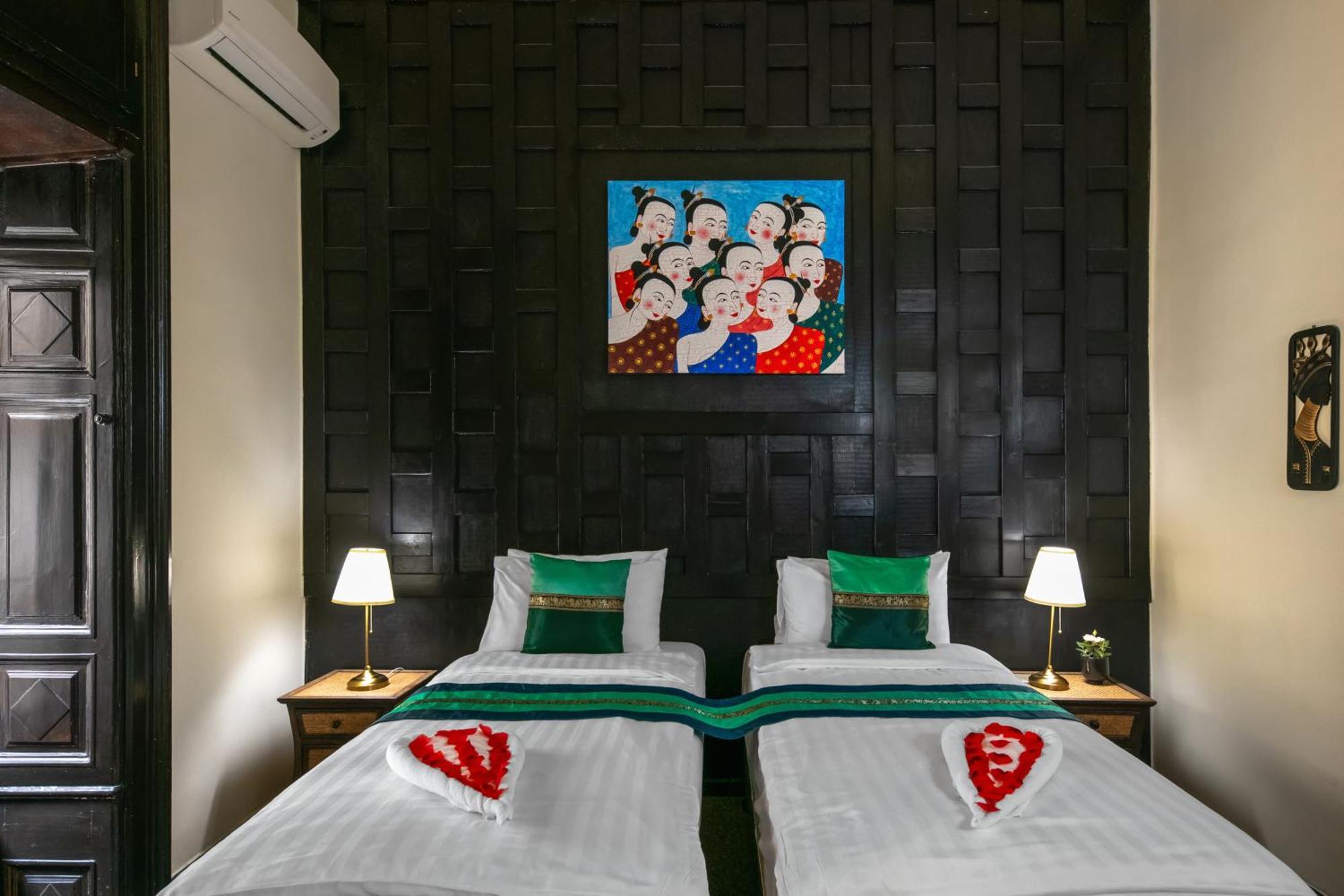 Andrassy Thai Hotel Budapest Ngoại thất bức ảnh