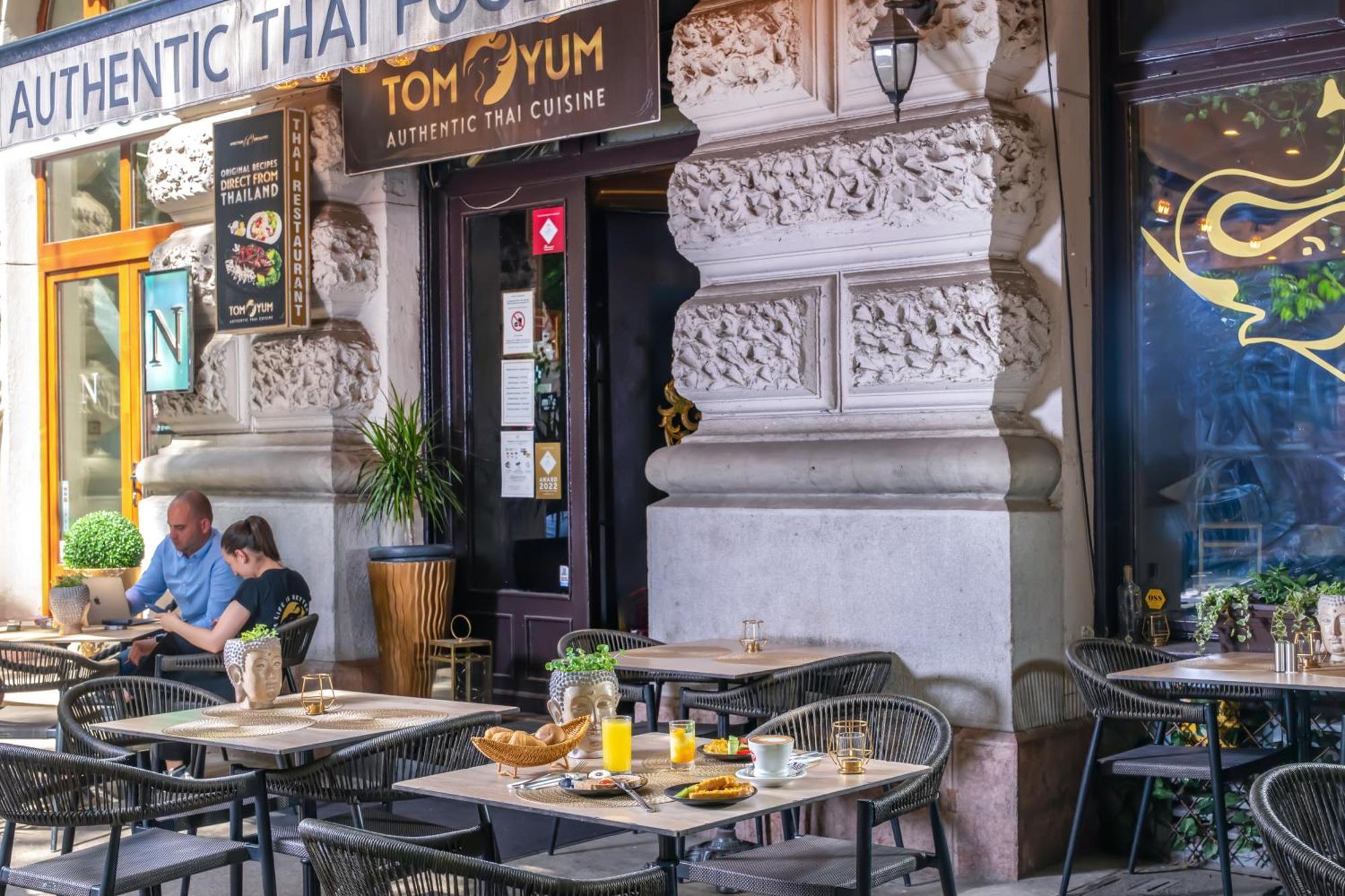 Andrassy Thai Hotel Budapest Ngoại thất bức ảnh