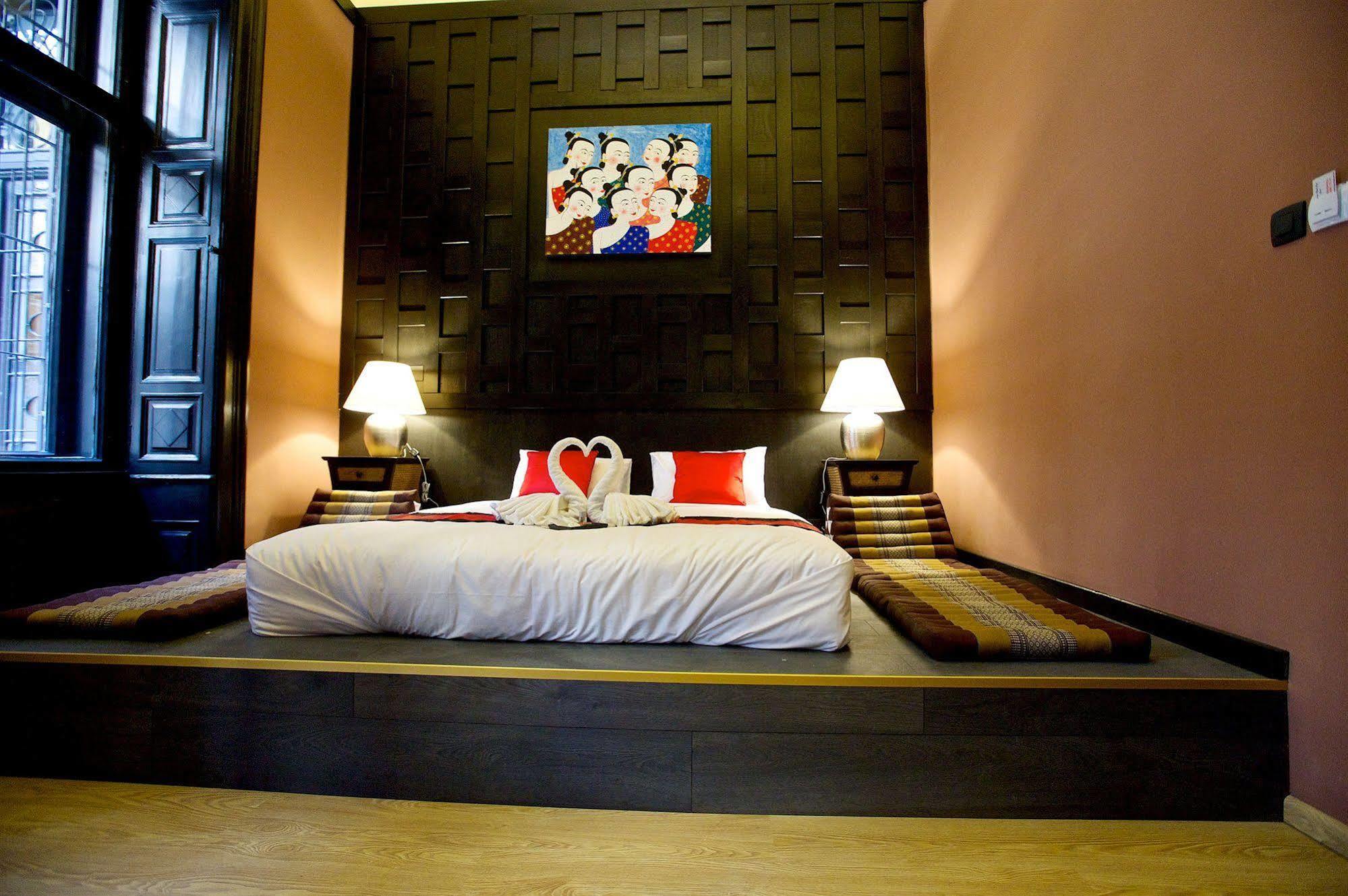 Andrassy Thai Hotel Budapest Ngoại thất bức ảnh